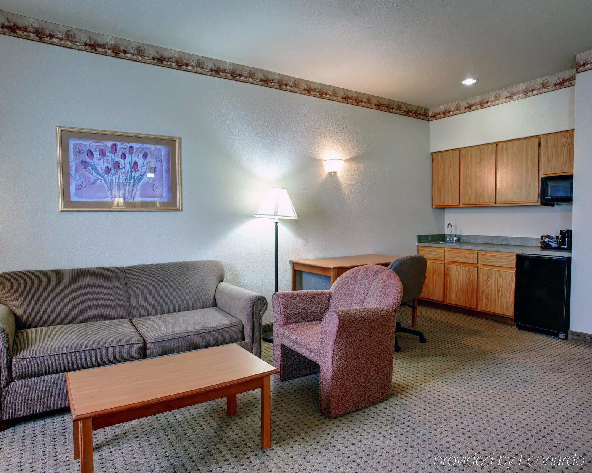Vivo Living North Hotel 2*